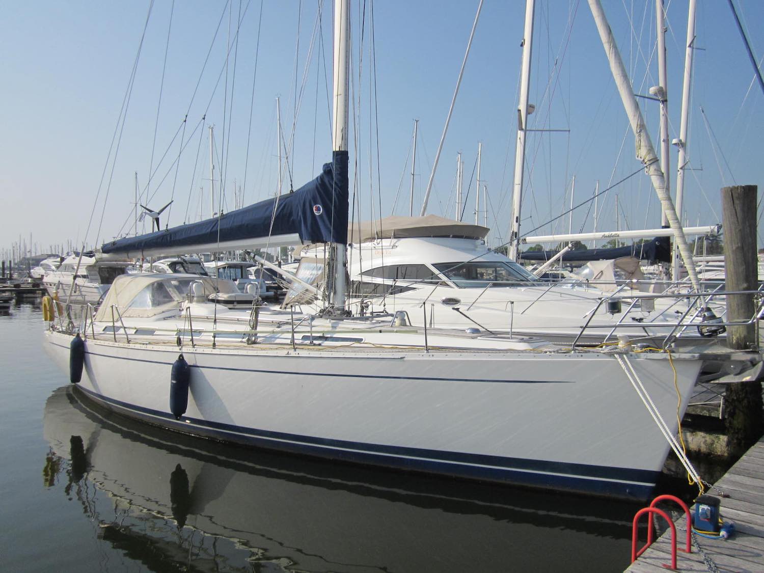 Rozel Marine | Sweden Yachts 42